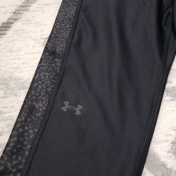 🆕️🎃NWT UA Printed Legging - Picture 3 of 5